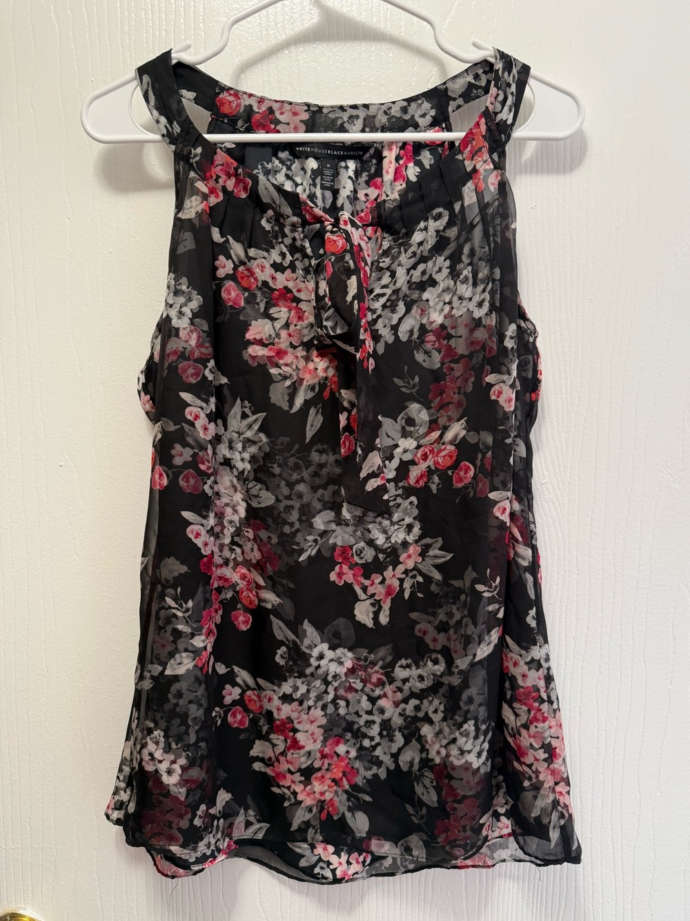 White House Black Market Floral Chiffon Sleeveless Blouse Black Pink Size 6